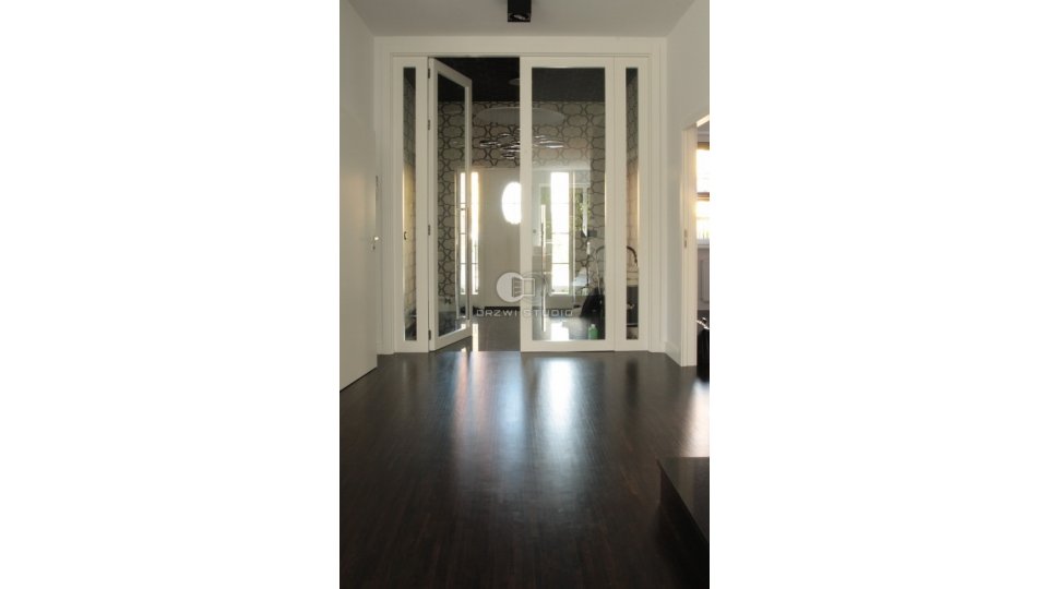 Drzwi Addera z naświetlami bocznymi