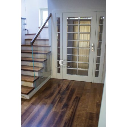 Drzwi Classic z przeszkleniami i naświetlami bocznymi