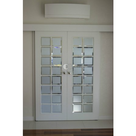 Drzwi Classic z przeszkleniami w systemie kasetowym