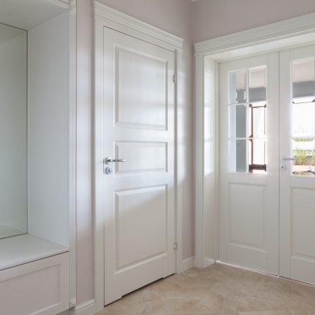 Pełne czy przeszklone ?