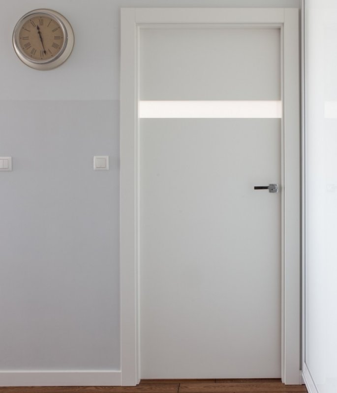 DRZWI HORYZONT H3 - OŚCIEŻNICA STANDARD 80MM - KOLOR BIAŁY RAL 9003 - SZYBA MLECZNA BEZPIECZNA - ZAWIASY CHOWANE