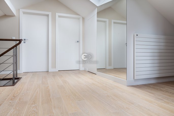 DRZWI TAFLA T1 - OŚCIEŻNICA STANDARD 80MM - KOLOR BIAŁY RAL 9003 - ZAWIASY CHOWANE