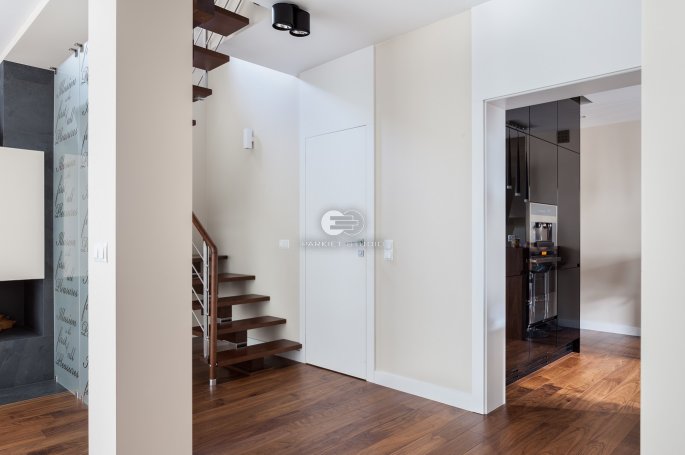 DRZWI TAFLA T1 - OŚCIEŻNICA PODWYŻSZONA TOWER OPASKI 80MM - KOLOR BIAŁY RAL 9003 - ZAWIASY CHOWANE